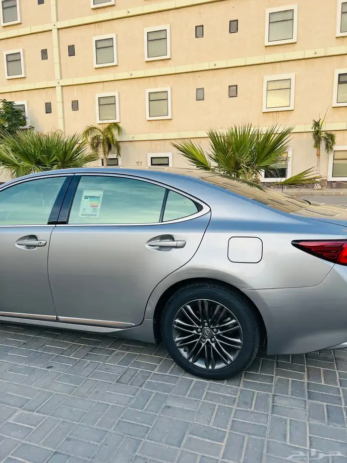 لكزس ES350-2017 5
