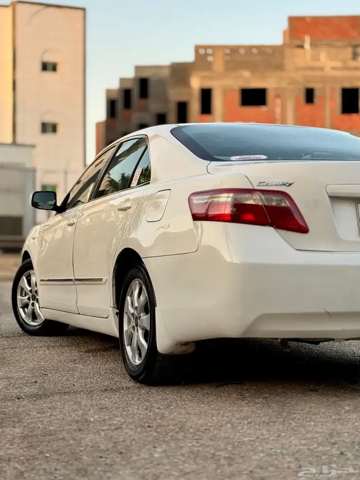 للبيع تويوتا كامري 2007 ((فل كامل))((نظيفة)) 26