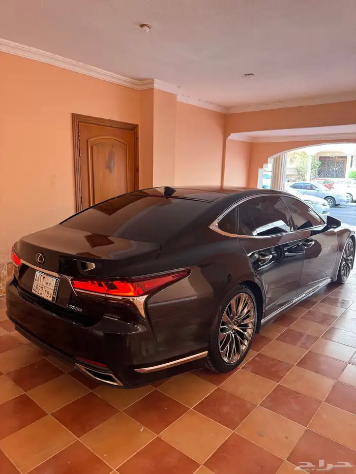 لكزس LS 500 2018 فل 18