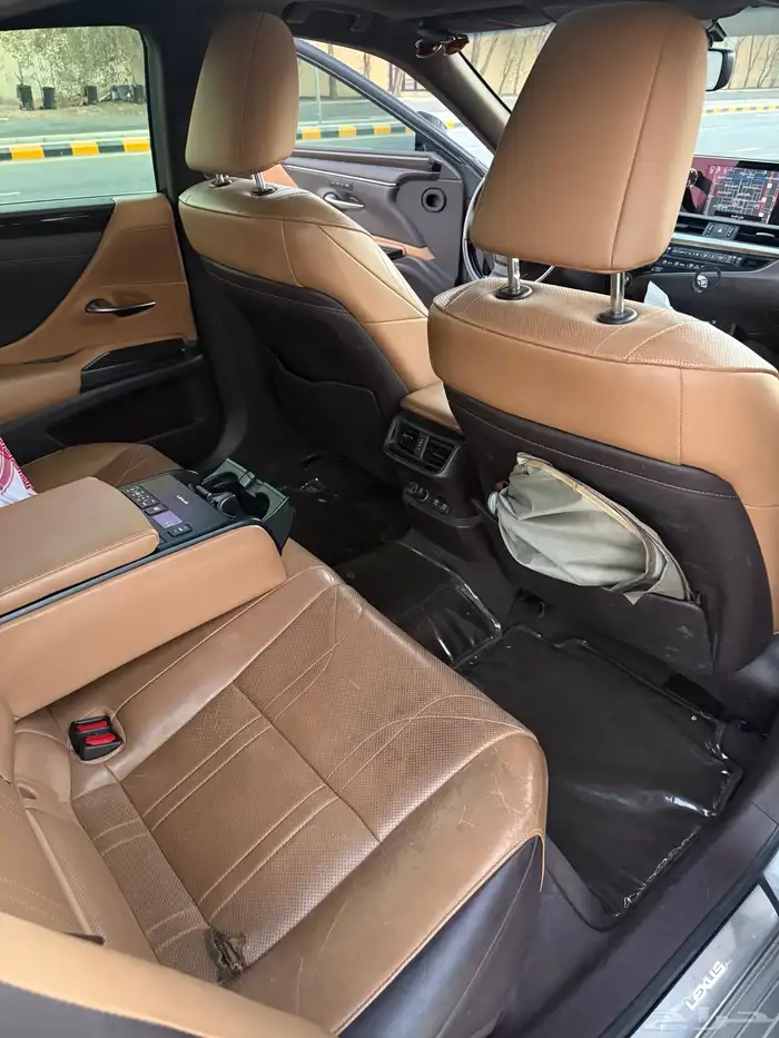 لكزس ES 350 2019 11