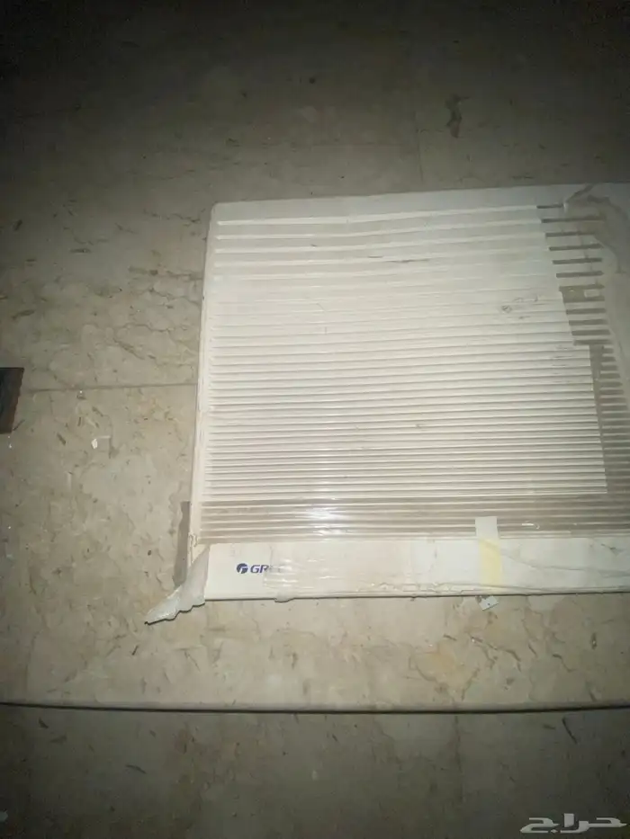 وجه كامل مع فلتر مكيف قري شباك 4