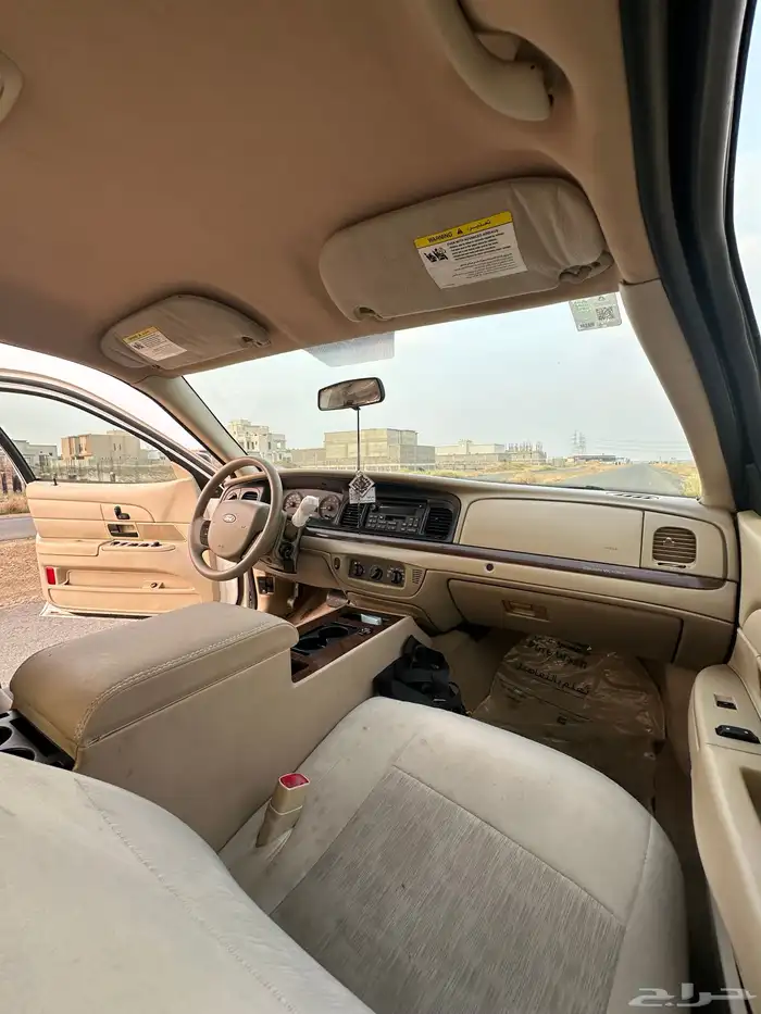 فورد كراون فاكتوريا 2011 21