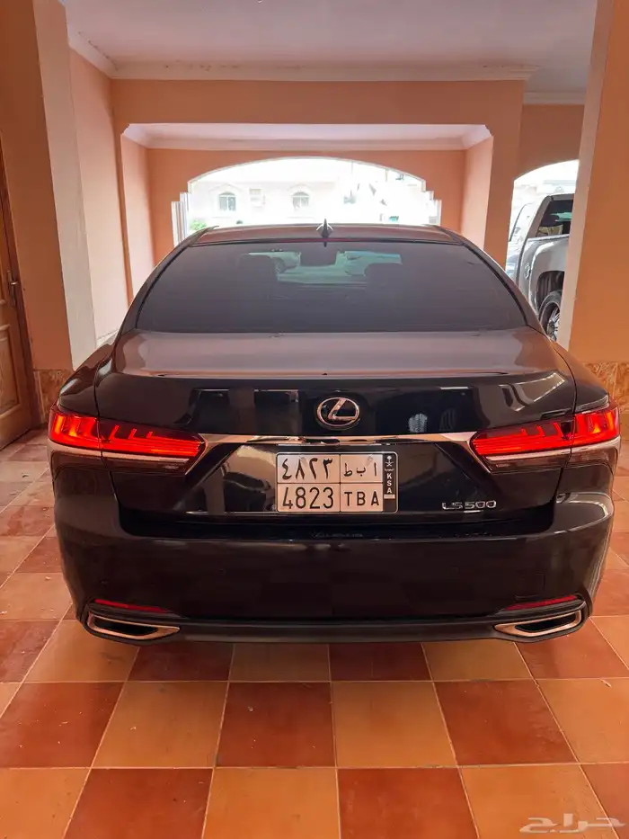 لكزس LS 500 2018 فل 10