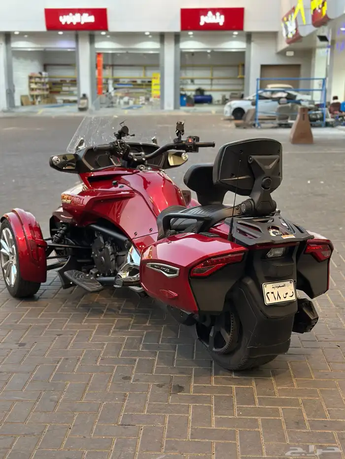 Can-Am Spyderدباب 2016 4