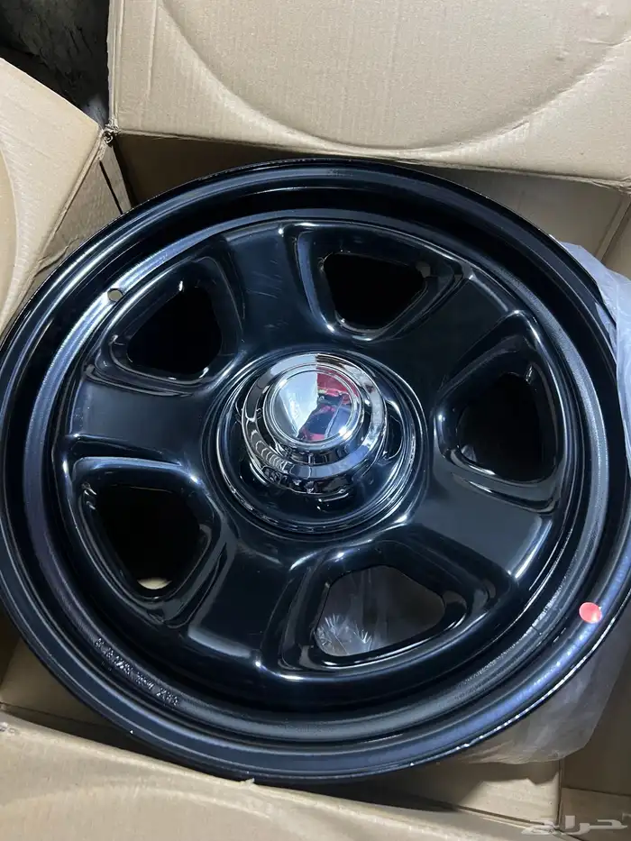 جنوط جديدفورت تورس حديد مقاس 18 عندي كل كواف 0