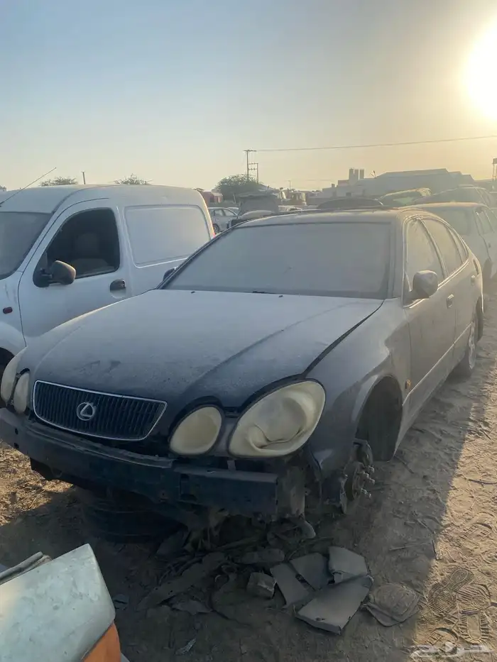 قطع غيار لكزس 300GS 1