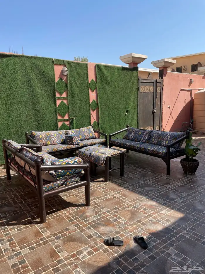 جلسات خارجيه ثلاث قطع مراكي وطاوله سدو ازرق اعلي سوم 1