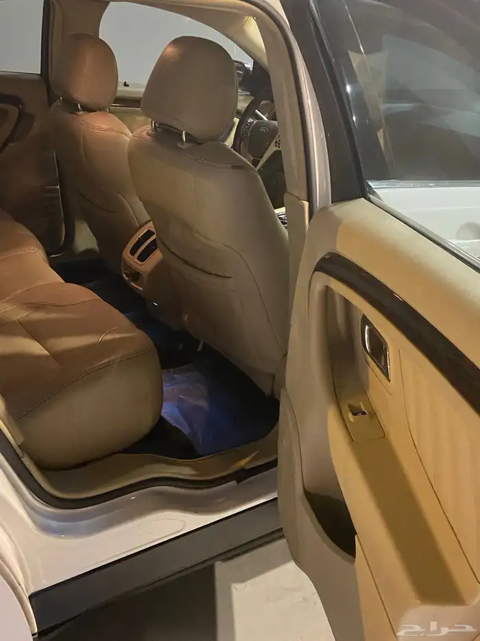 تورس للبيع 10