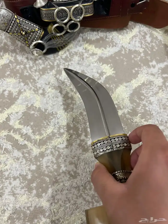 جنبية للبيع 2