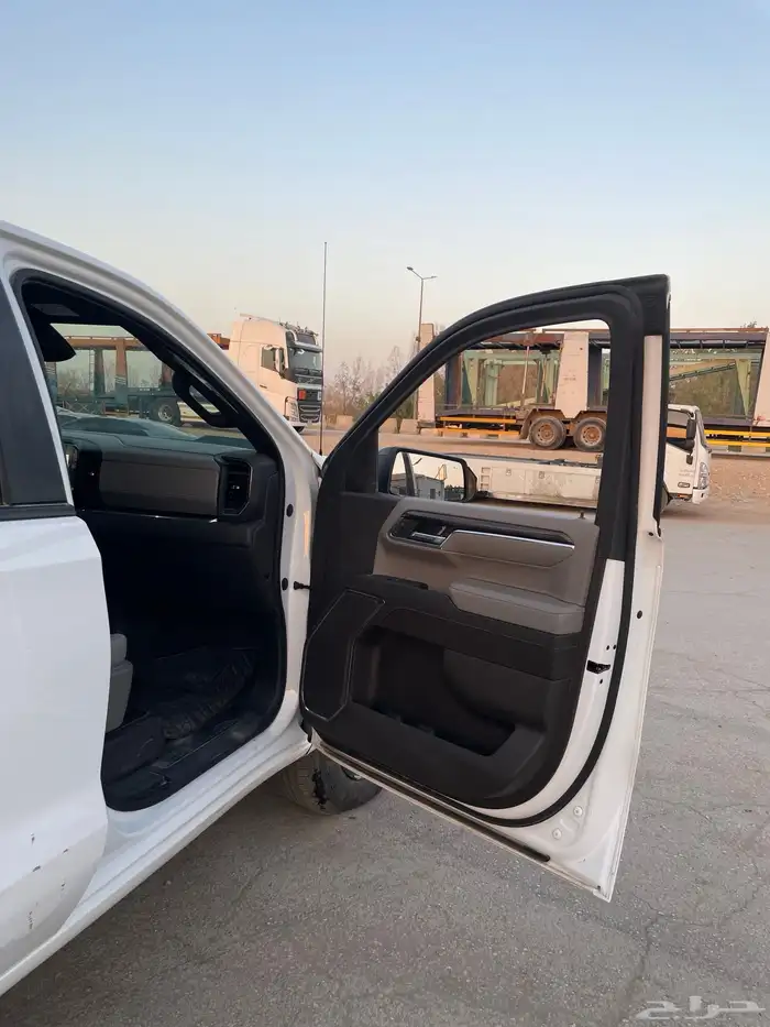 جمس سيلفرادو مصدوم 19