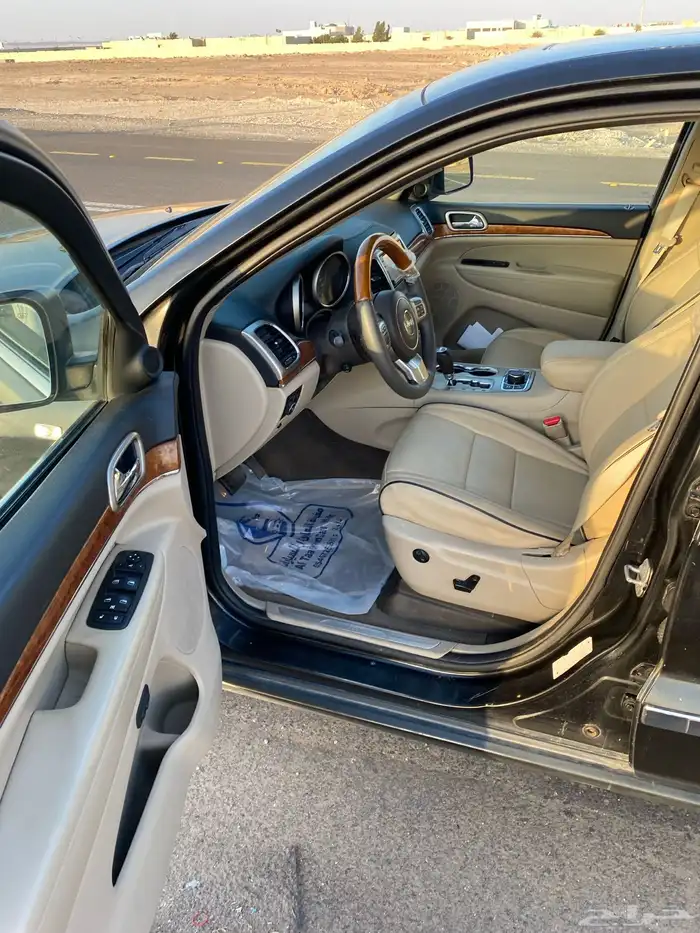 جراند شروكي 2011 7