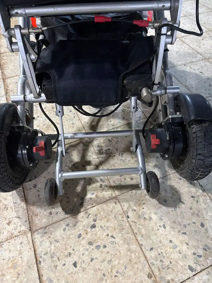 كرسي كهربائي خفيف الوزن استخدام بسيط 2