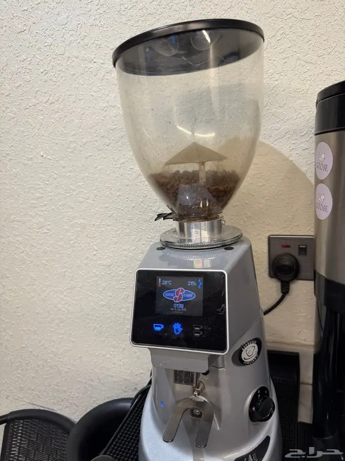 مطحنة قهوة احترافية Mazzer K64E Electronic   صناعة إيطالي 2