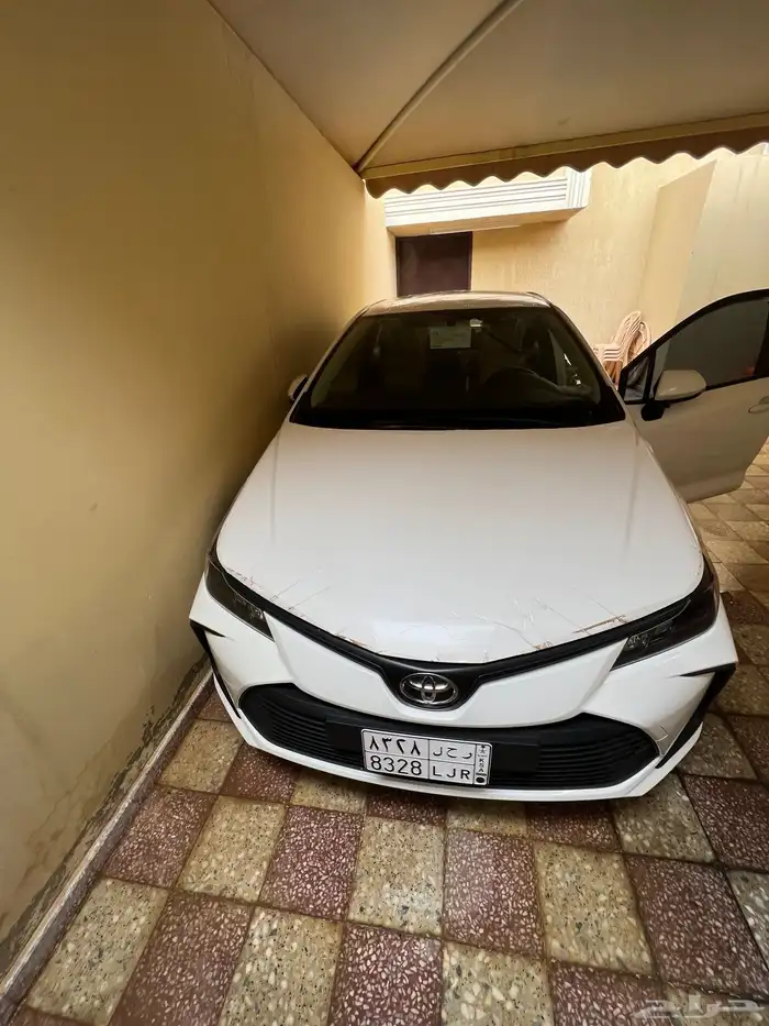 كورولا 2022 أبيض 1600 ماشي 55000 مثبت سرعة وحساسات 4