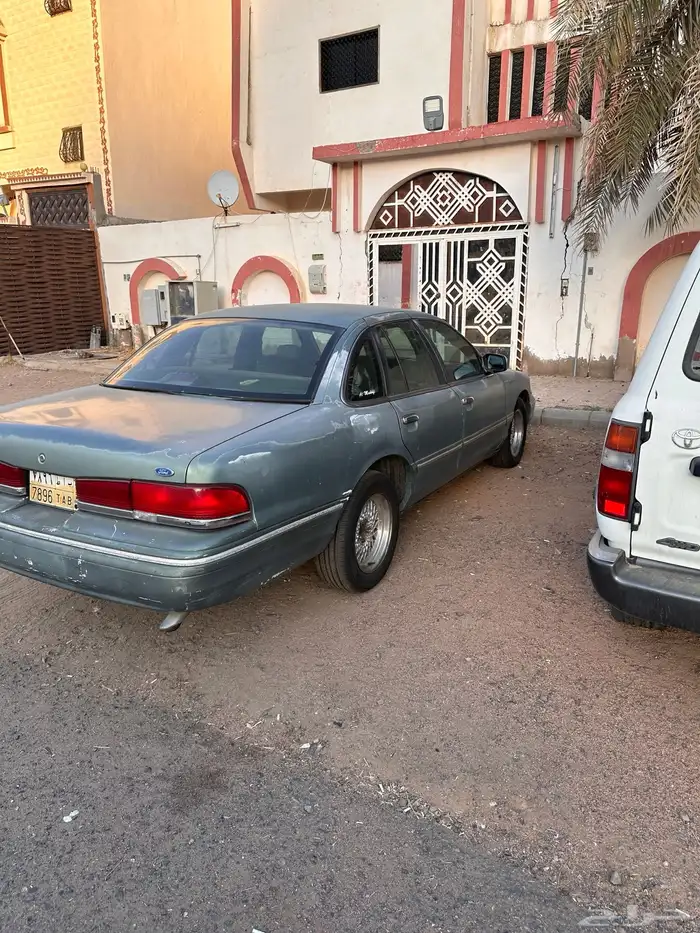 فورد فكتوريا للبيع تشليح فقط 7