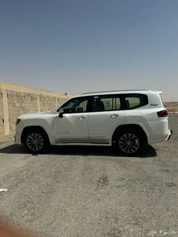 لاندكروزر 2022 ديزل للبيع 7