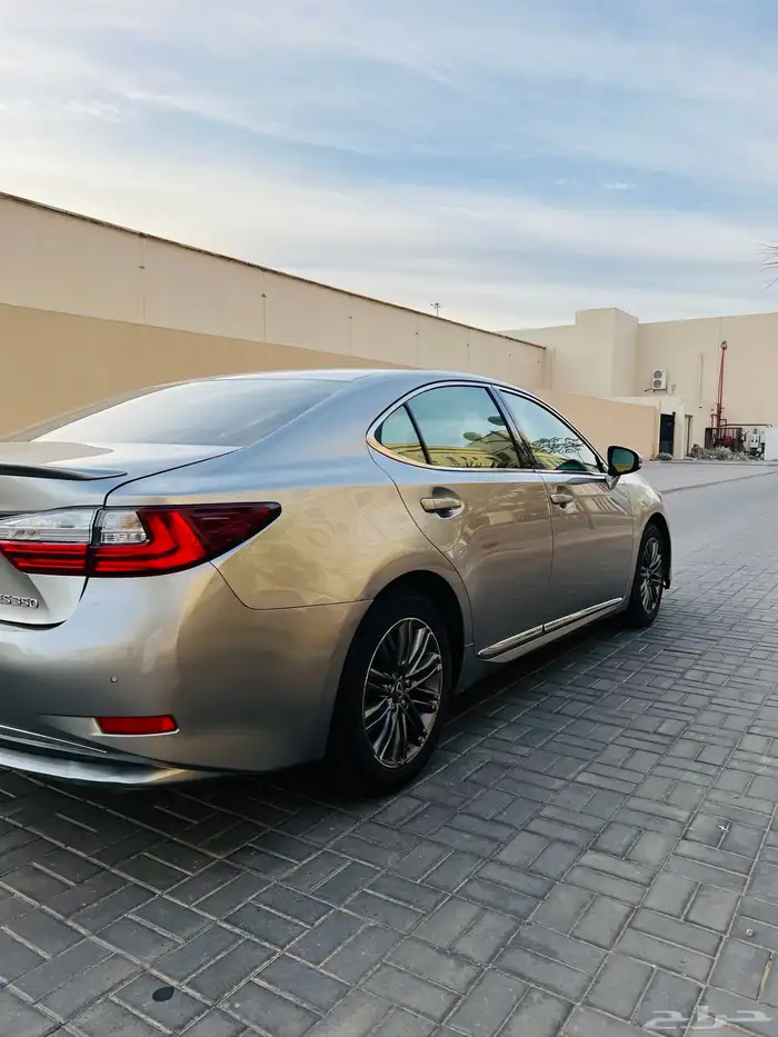 لكزس ES350-2017 11