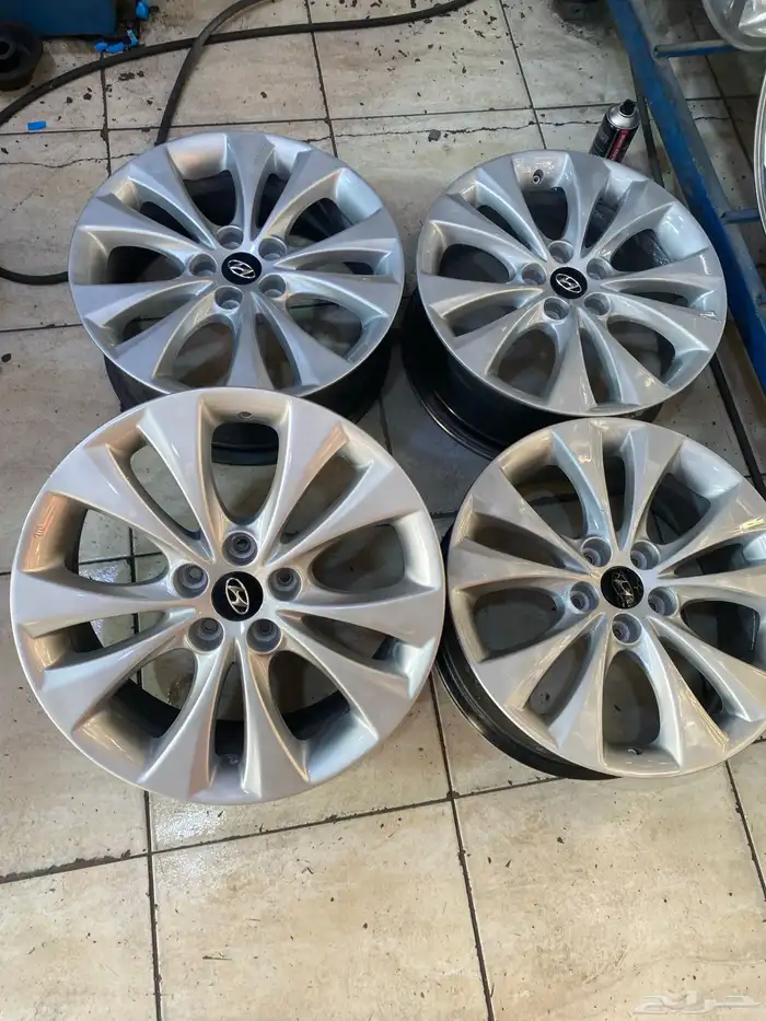 طقم جنوط أزيرا 2012 مقاس 18 اصليه وكاله 3