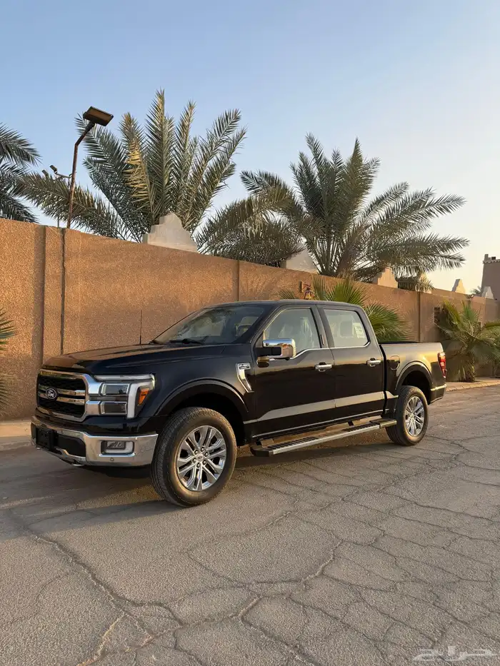 f150 LARIAT v8 اف 150 لاريت ((اصفار)) 2024 2