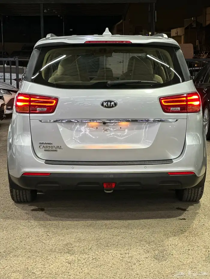كيا كارنيفال فل 2020 تم البيع 4