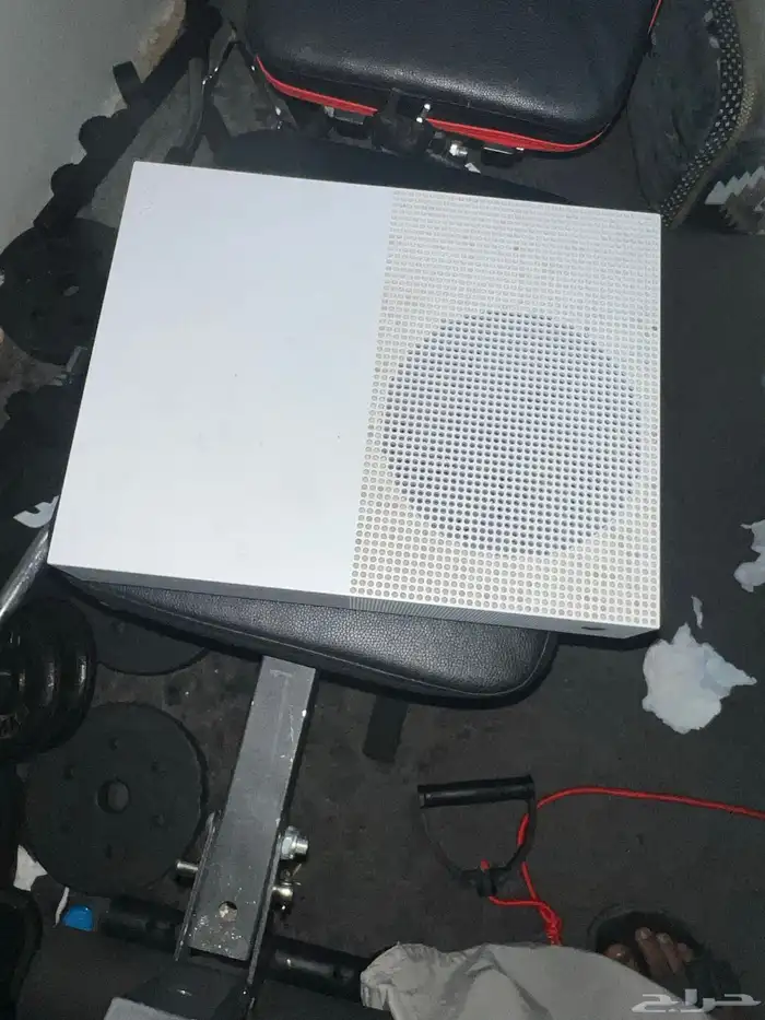 Xbox one s حالته نظيفه يحتاج له سفت وير وتنظيف فقط 0