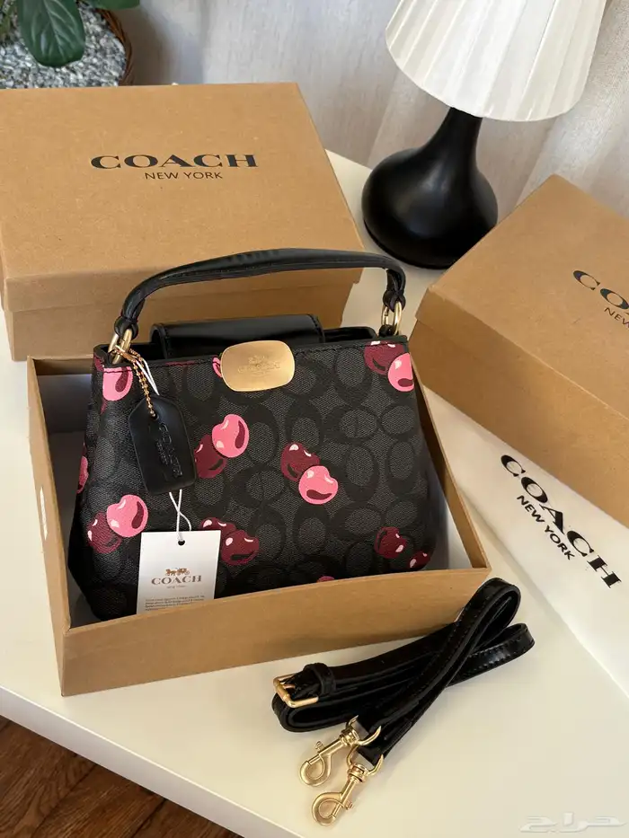 شنط كوتش شنط نسائيه شامل التوصيل ودفع عند الاستلام 17