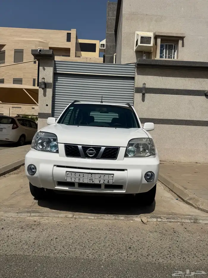 نيسان اكس تريل 0