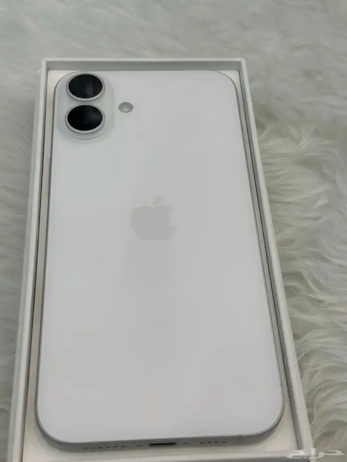 ايفون 16 بلص 2