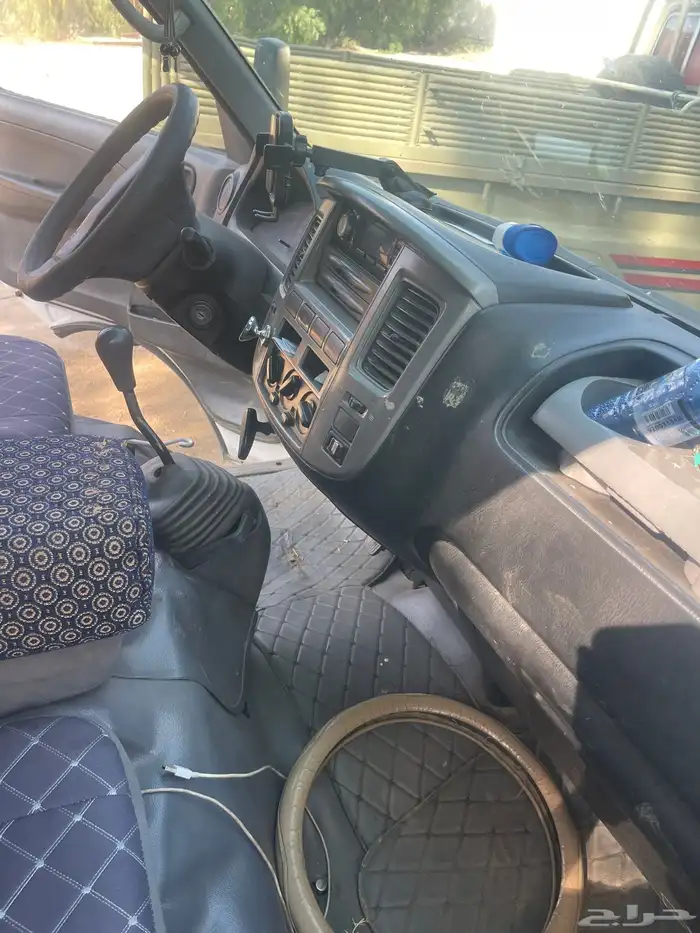 باص نيسان اورفان 4