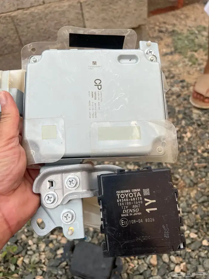 قطع للاندكروزر من موديل 2016 9