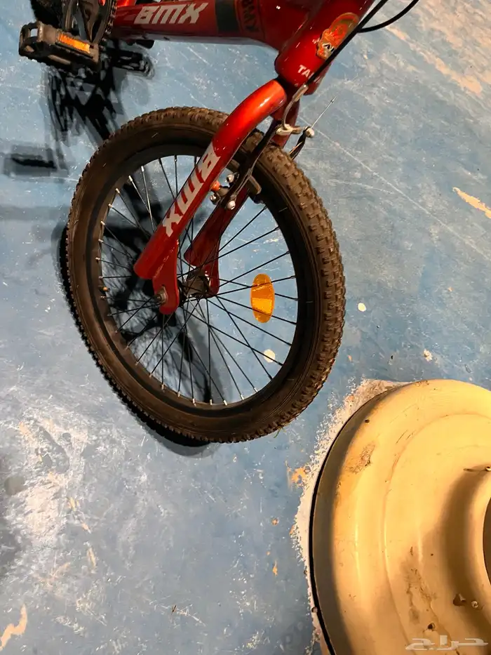 دراجة BMX شبه جديدة   مستخدمة 3 أشهر فقط بحالة ممتازة 9
