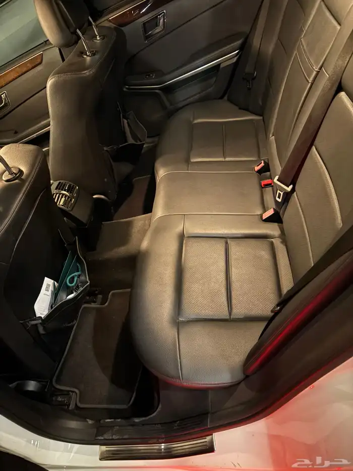 مرسيدس E200 2010 4