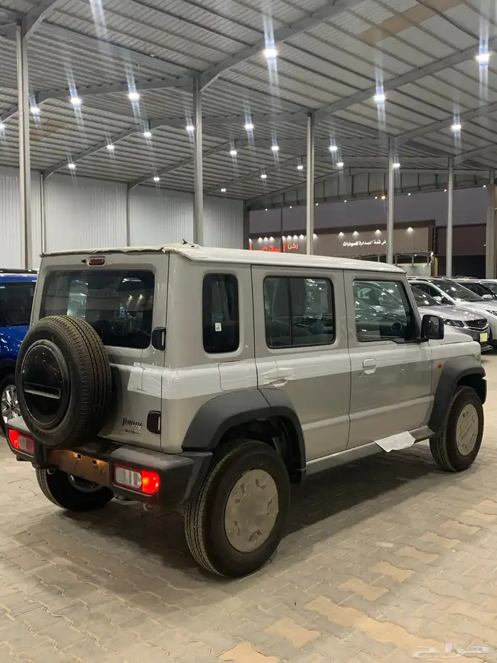 سوزوكي جمني 5 ابواب خليجي GLX - موديل 2026 3