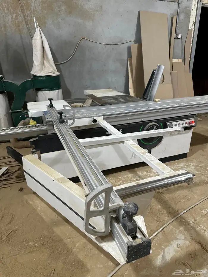 خدمات لصق شريط pvc وقص الواح وراوتر Cnc كمبيوتر 3