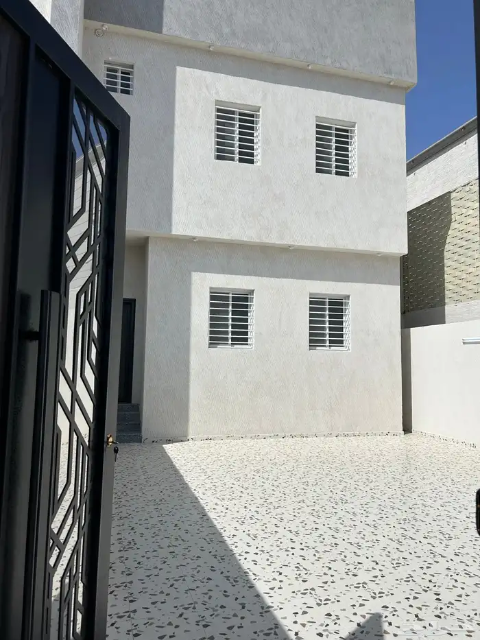 شقق للبيع حي مستورة 1