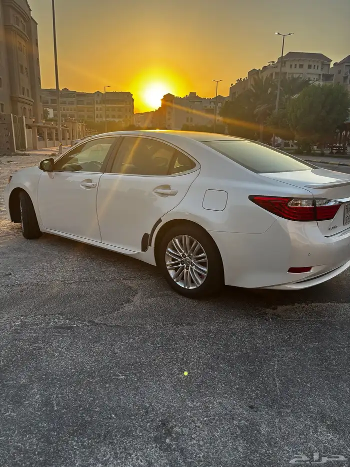لكزس ES 350 شبه مخرن 26