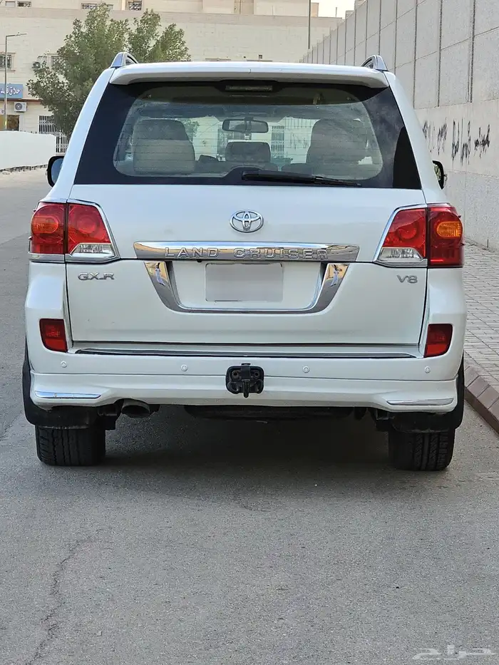 لاندكروزر 2015 1