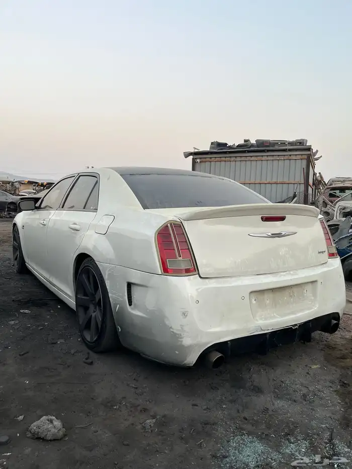 كرايسلر 2014 هيمي 5.7 قطع غيار فقط 4