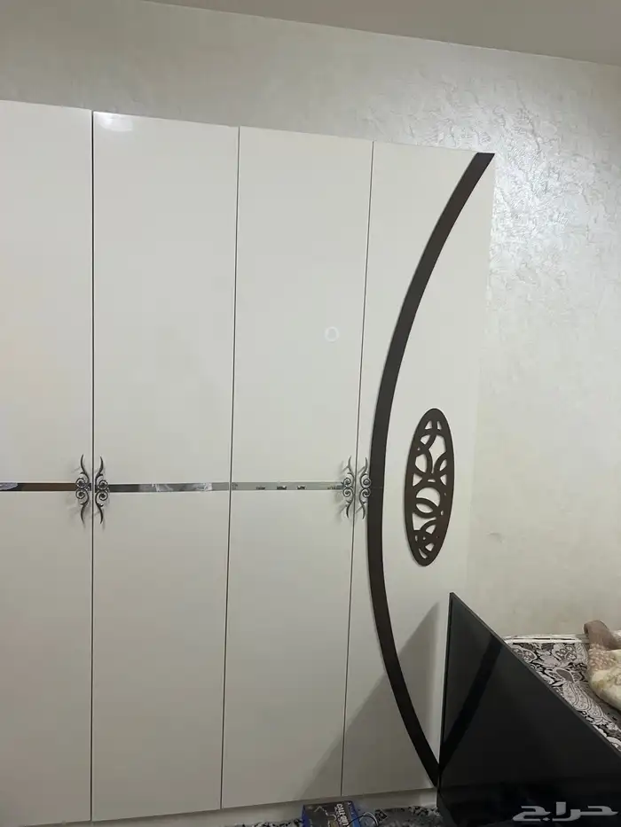 دواليب وأسرة للبيع 12
