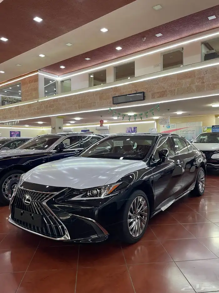 لكزس ES350 - سعودي - 2025 - لون اسود - Cc 0