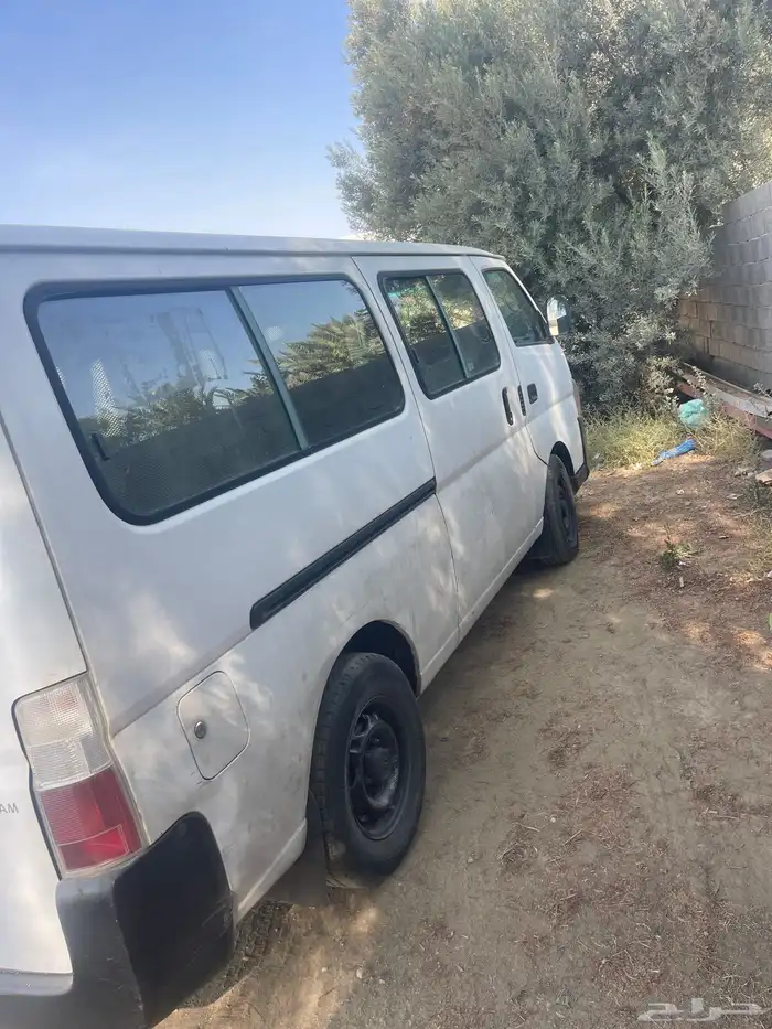 باص نيسان اورفان 2