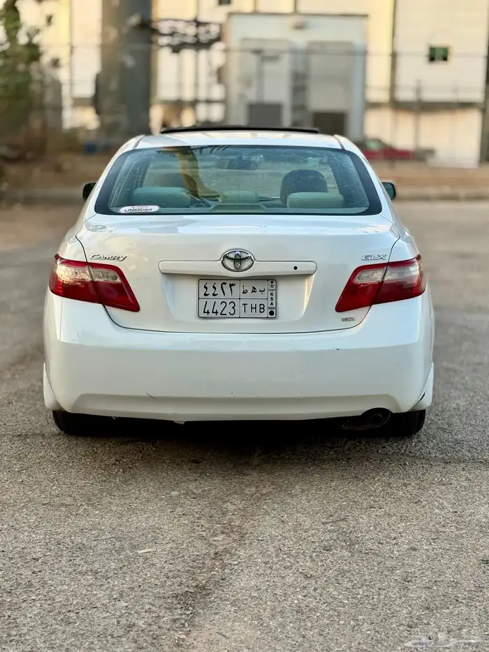 للبيع تويوتا كامري 2007 ((فل كامل))((نظيفة)) 8