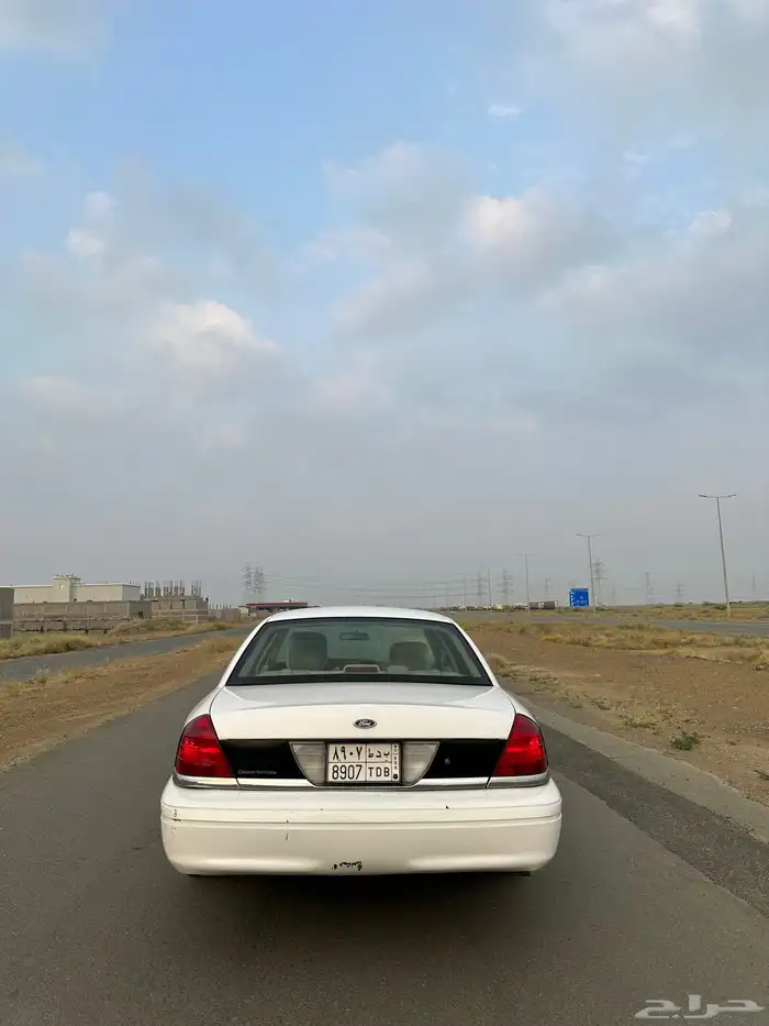 فورد كراون فاكتوريا 2011 2