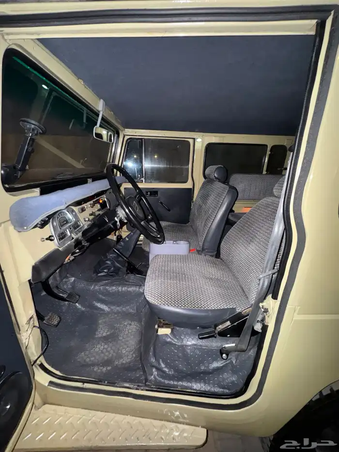 للبيع جيب مصندق عشة ربع ابو شنب FJ40 1982 5