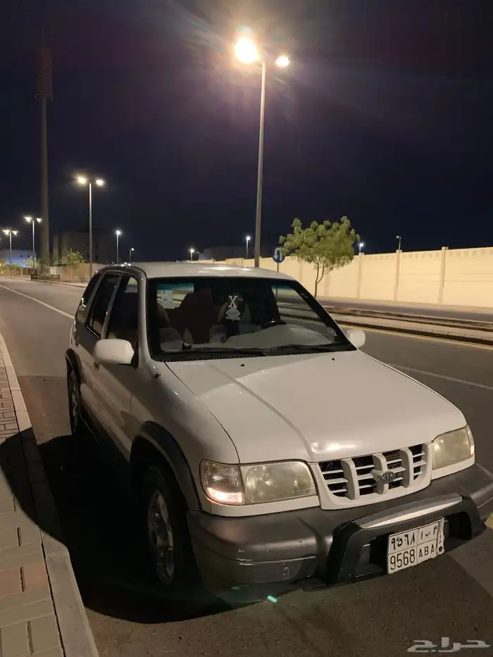 للبيع جيب كيا 2001 بودي وكاله ممشى قليل 2
