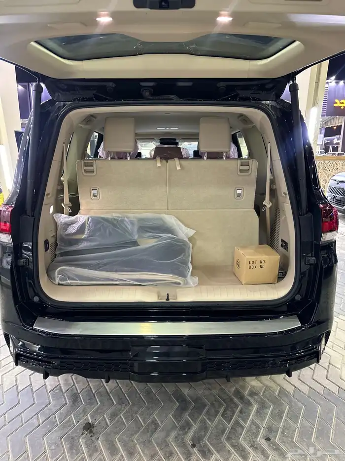 تويوتا لاندكروزر الموديل2025 فل كامل ورد الكويت رقم5 11