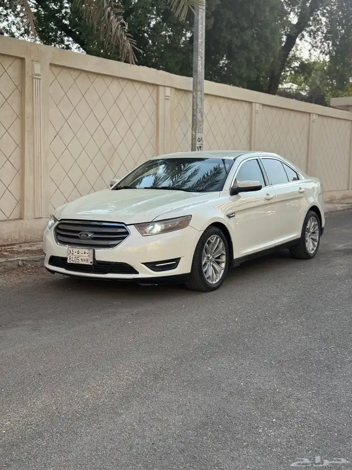 للبيع فورد تورس 2013 نص فل 9