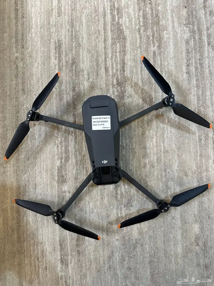 درون Mavic 3 4