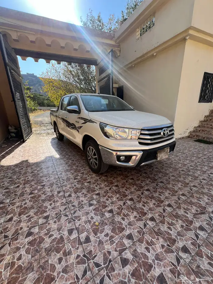 هايلوكس غمارتين GLX2 الفل سعودي مديل 2022 مخزن 7