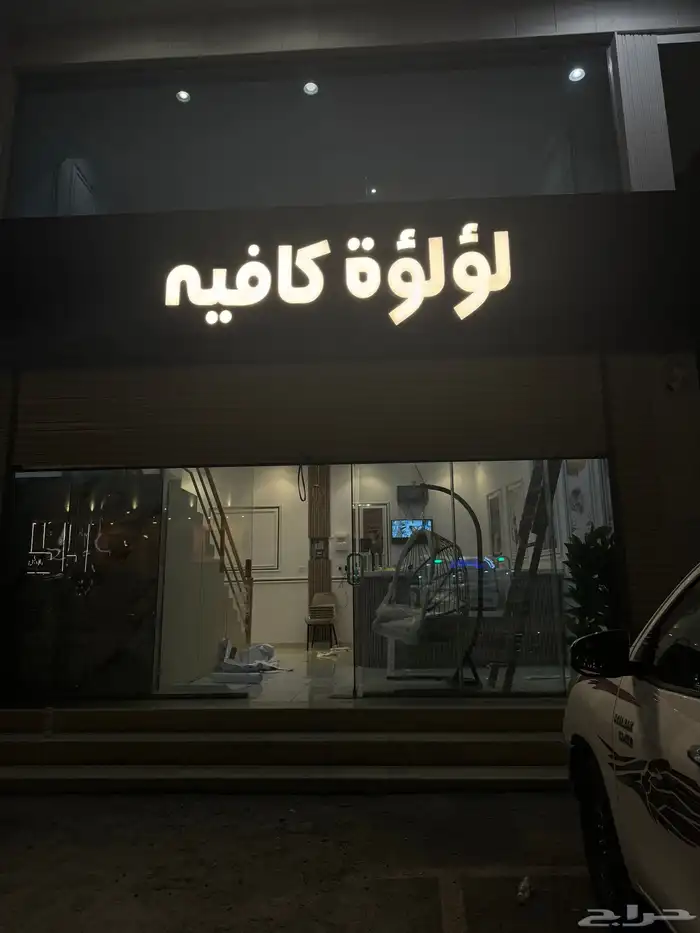 طباعه لوحات استكرات بنر للمحلات الفنادق محطات مولات مواقع 6